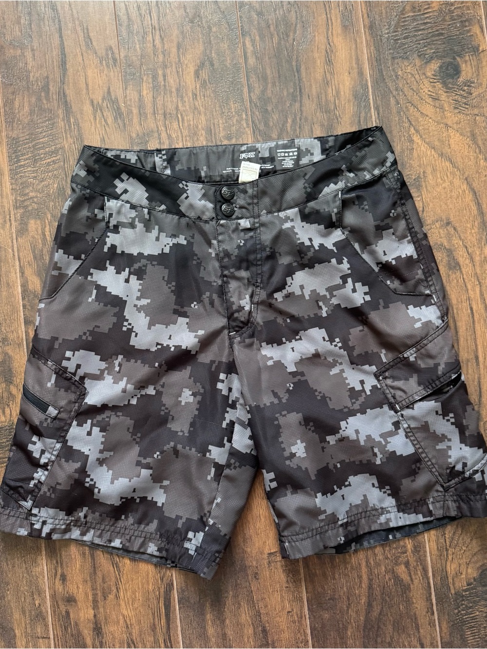 Fox Racing Size 32 Camouflage Sergeant Shorts